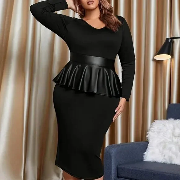 Plus Size Black V-Neck Long Sleeve Ruffle Midi Dress